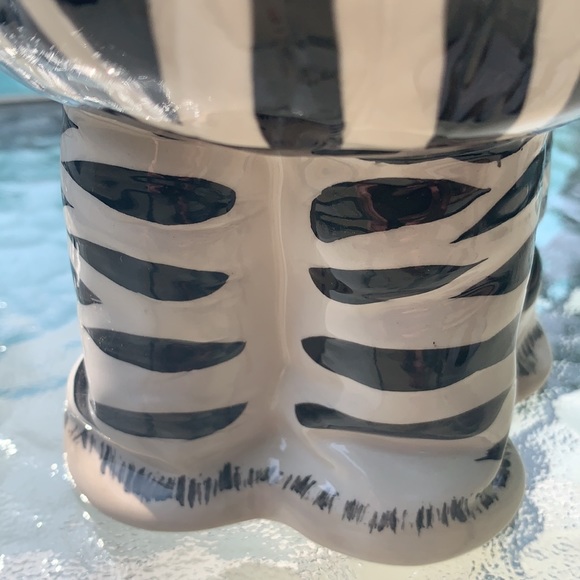 New Blue Sky Clayworks Zebra Teapot - Picture 10 of 15